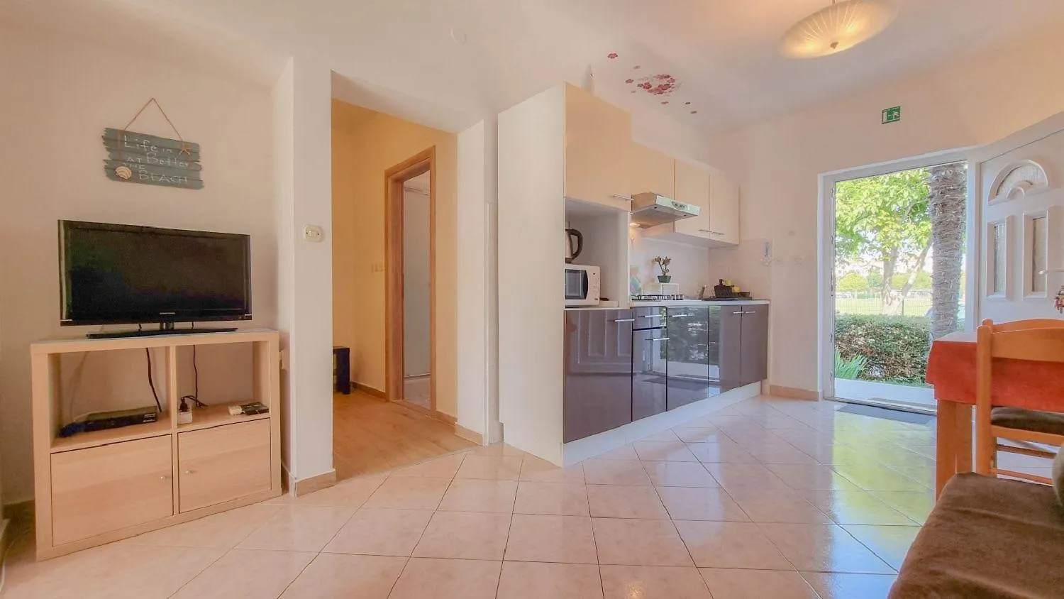 Bezauberndes Apartment Nur 250 Meter Zum Strand Mit Garten, Klima, Waschmaschine Umag 0*,