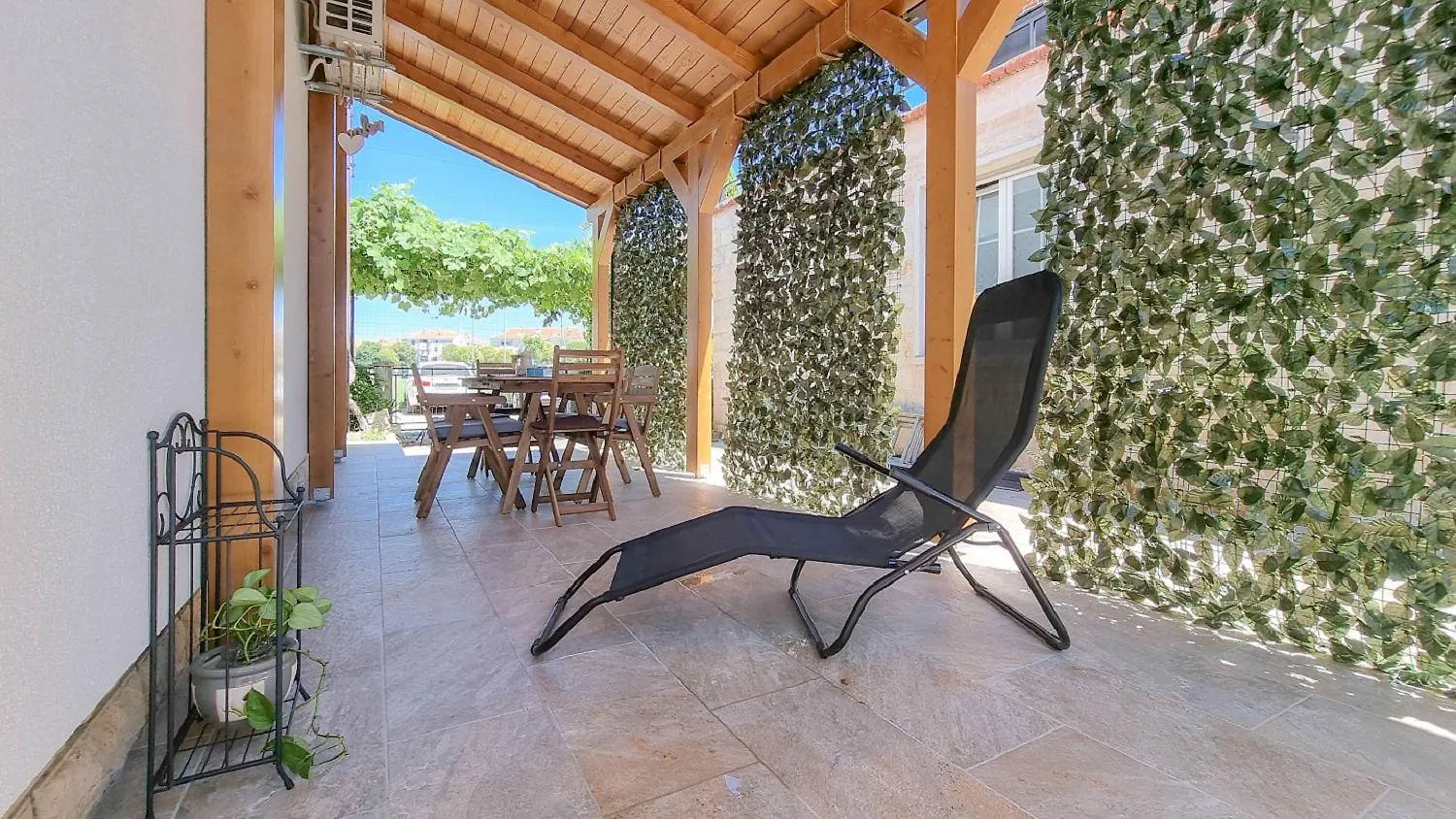 Bezauberndes Apartment Nur 250 Meter Zum Strand Mit Garten, Klima, Waschmaschine Umag