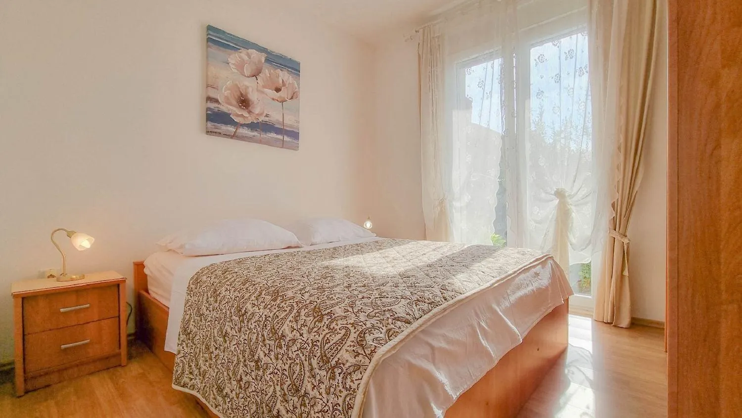 Bezauberndes Apartment Nur 250 Meter Zum Strand Mit Garten, Klima, Waschmaschine Umag